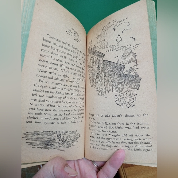 Stuart Litte by E.B. WHITE Illustrated by Garth Williams 1973 Paperback - Picture 5 of 16